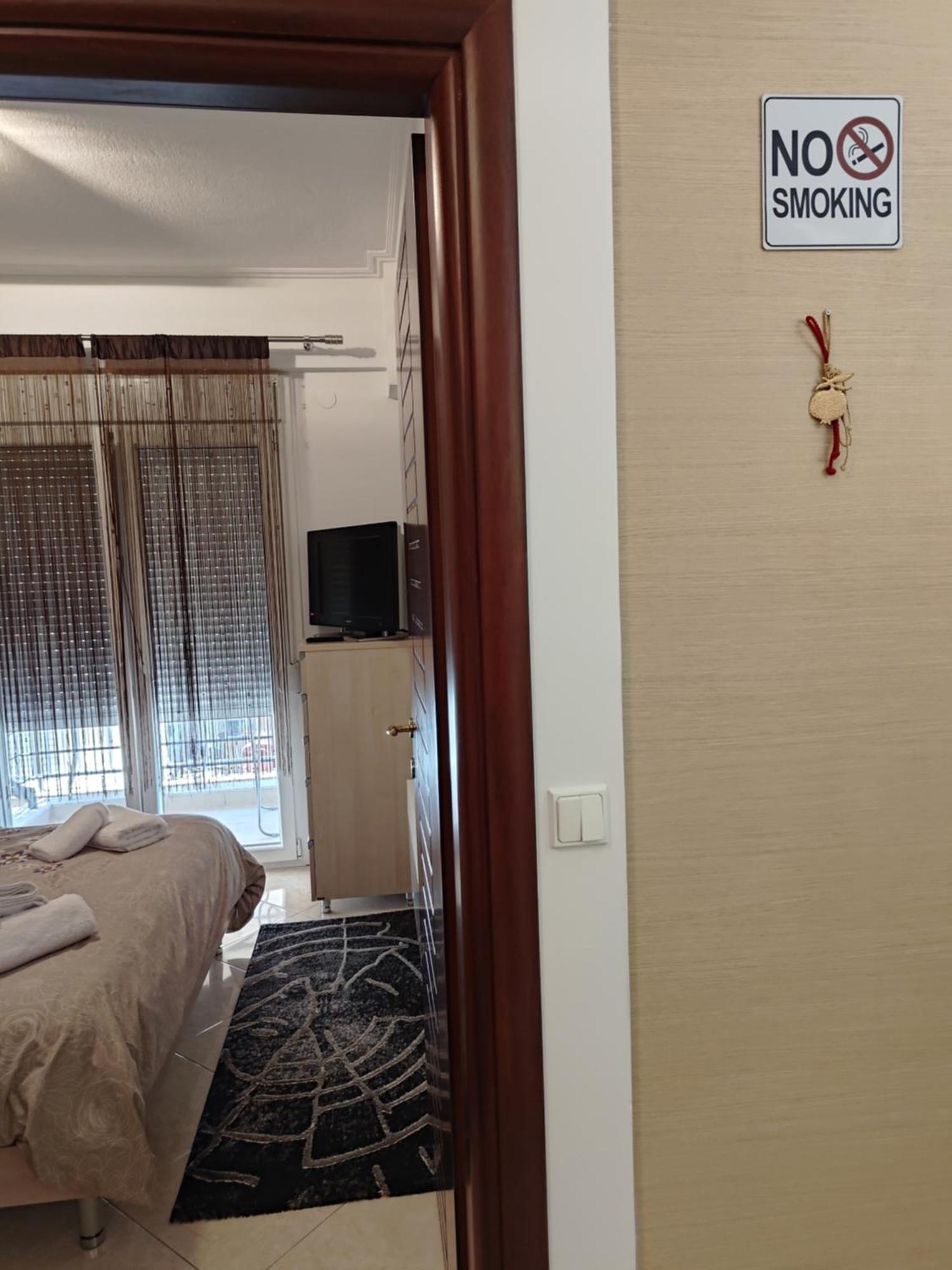 Jordan Downtown Apartment & Parking Катерини Екстериор снимка
